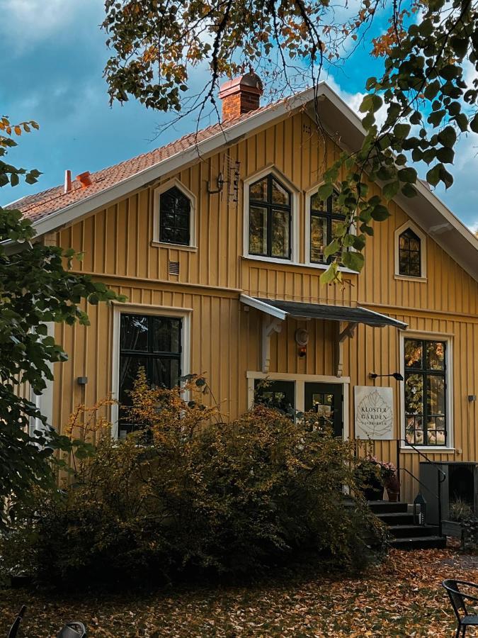 Klostergardens Vandrarhem Varnhem Kültér fotó